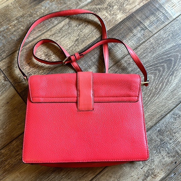 Kate Spade Parchment Drive Josephine Crossbody (Melon color) see spot in photos - Picture 4 of 10